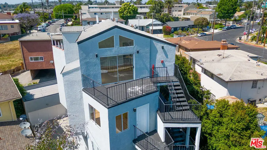 231 E Hyde Park Boulevard, Inglewood, CA 90302 - #2