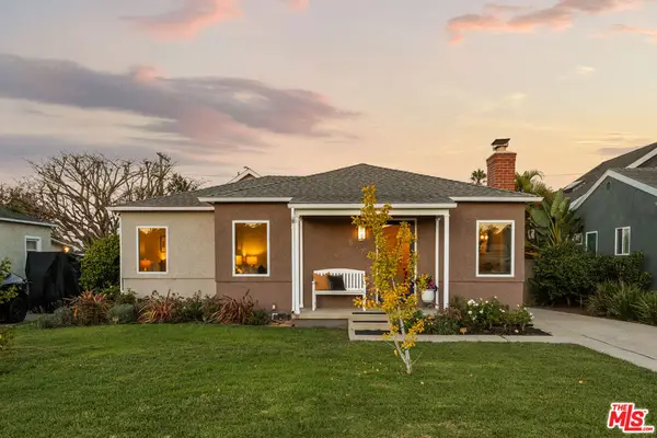 8372 Stewart Avenue, Los Angeles, CA 90045