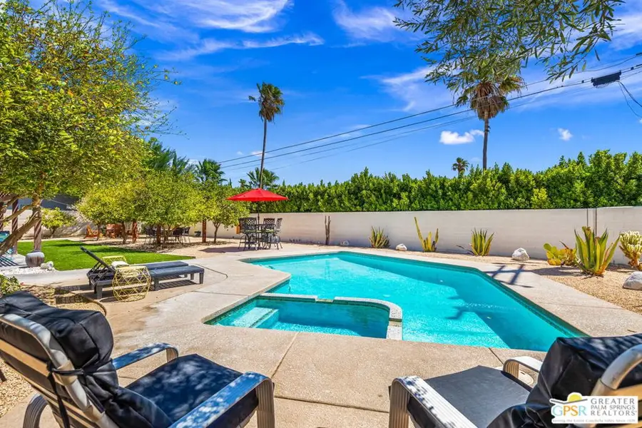 2342 N San Gorgonio Road, Palm Springs, CA 92262 - #2