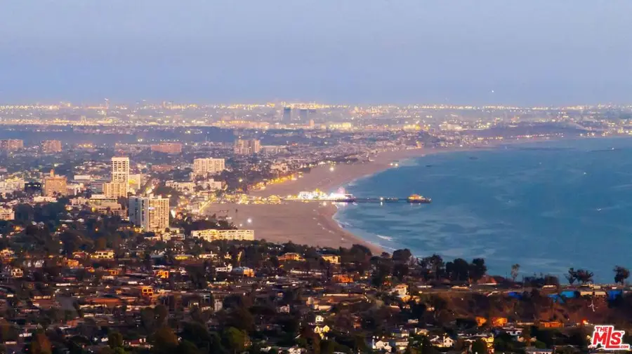 1058 Vista Grande Drive, Pacific Palisades, CA 90272 - #3
