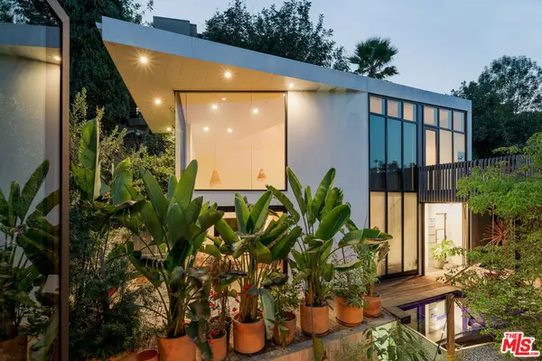 1851 Lobdell Place, Los Angeles, CA 90026