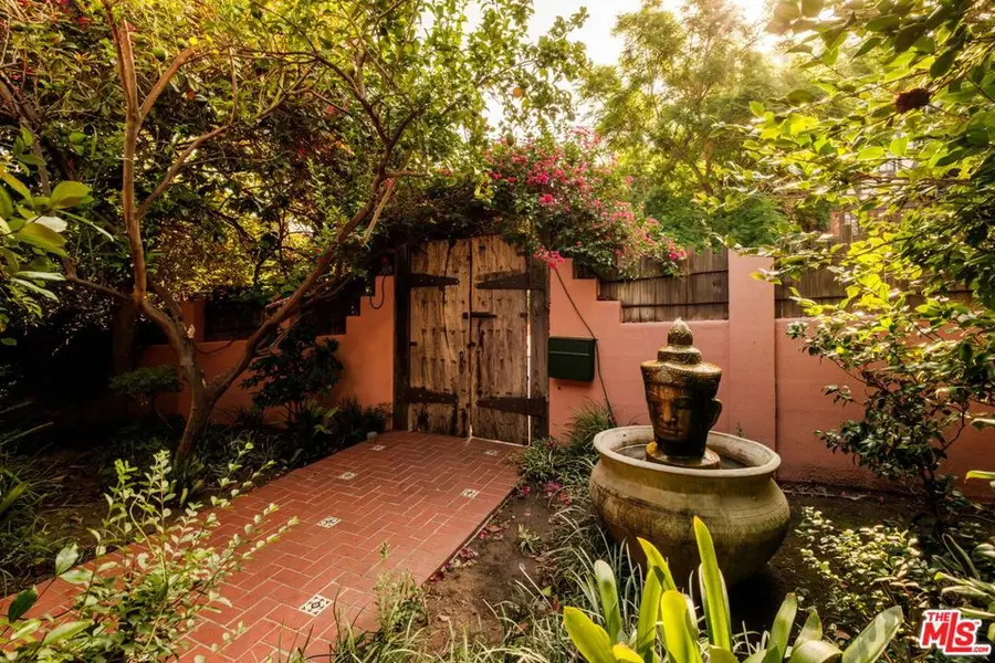 3359 Bennett Drive, Los Angeles, CA 90068 - #3