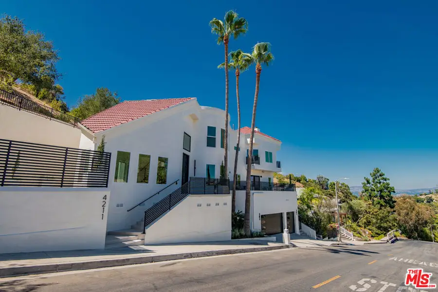 4211 Nogales Drive, Tarzana, CA 91356 - #2