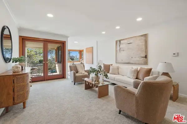 289 S Barrington Avenue #A309, Los Angeles, CA 90049