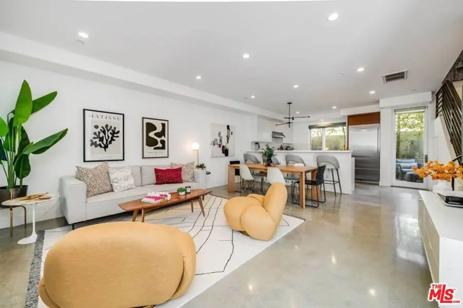811 19th Street #3, Santa Monica, CA 90403 - #2