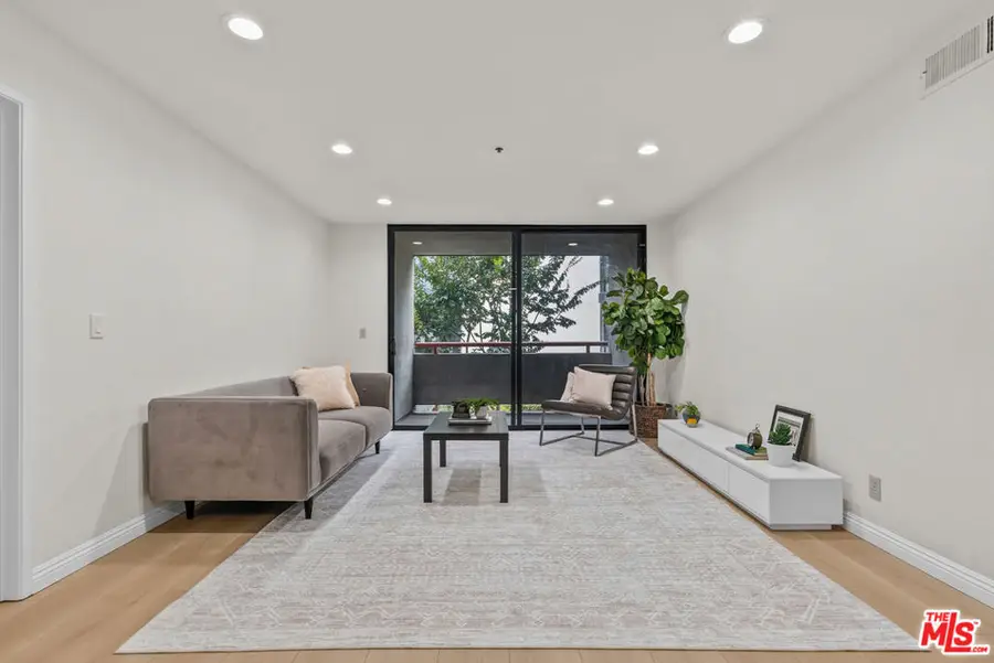 222 S Central Avenue #224, Los Angeles, CA 90012 - #2