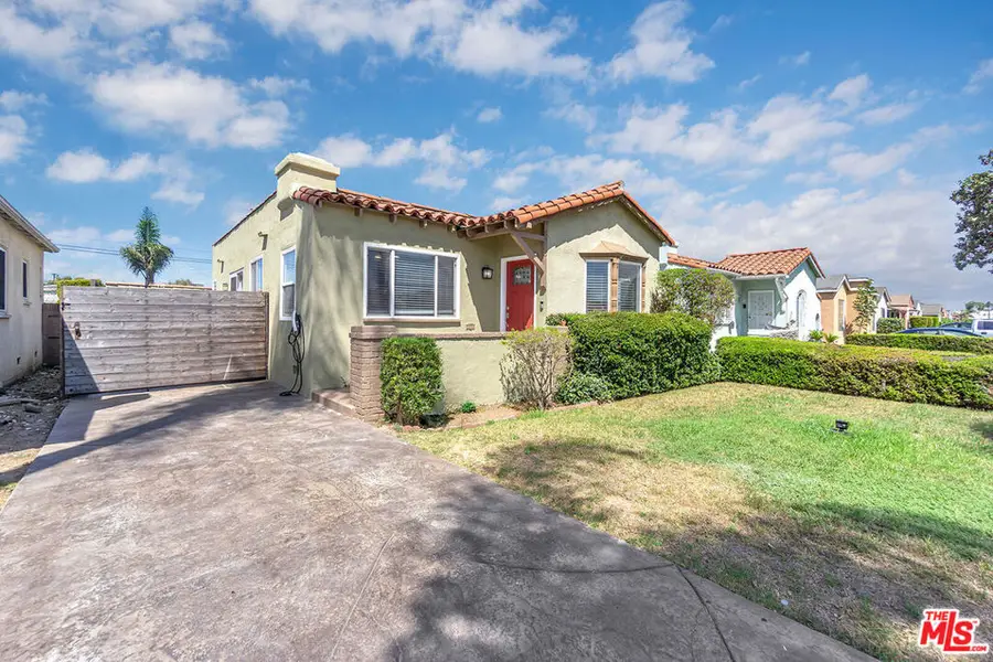 8823 S Wilton Place, Los Angeles, CA 90047 - #2