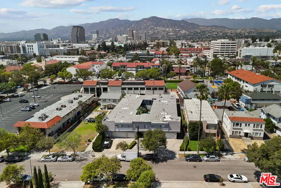 323 E Chestnut Street, Glendale, CA 91205 - #3