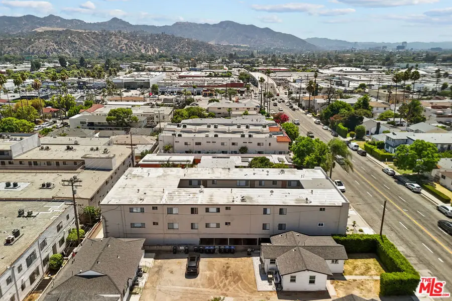 1042 Western Avenue, Glendale, CA 91201 - #3