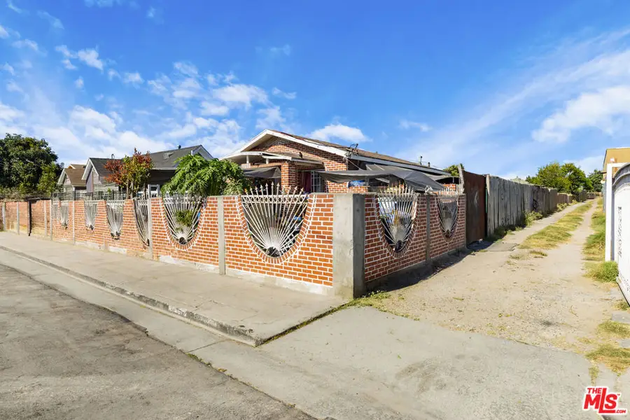 10313 Croesus Avenue, Los Angeles, CA 90002 - #2