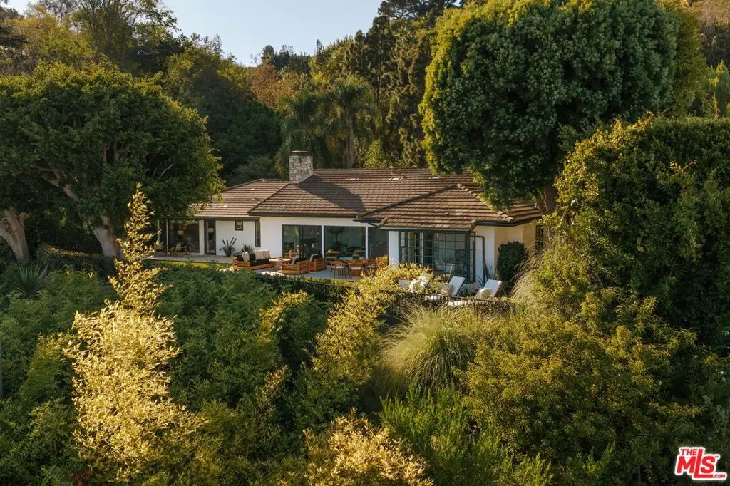 10122 Sunbrook Drive, Los Angeles, CA 90210 - #1