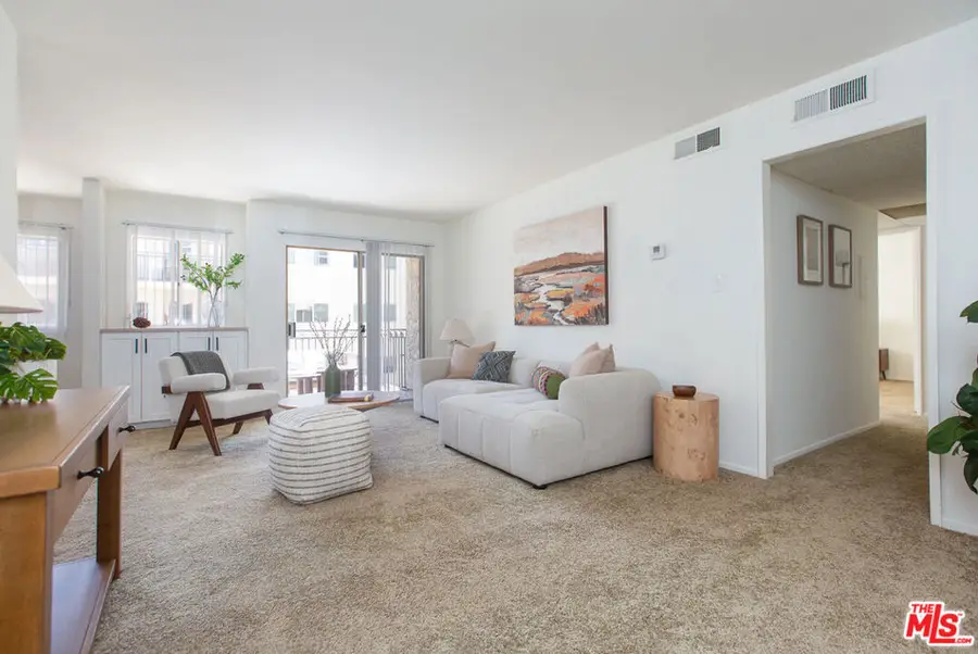 277 Pleasant Street #202, Pasadena, CA 91101 - #2