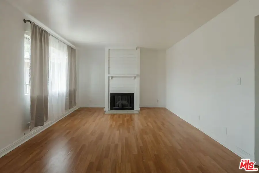 8505 Columbus Avenue #307, San Fernando Valley, CA 91343 - #3