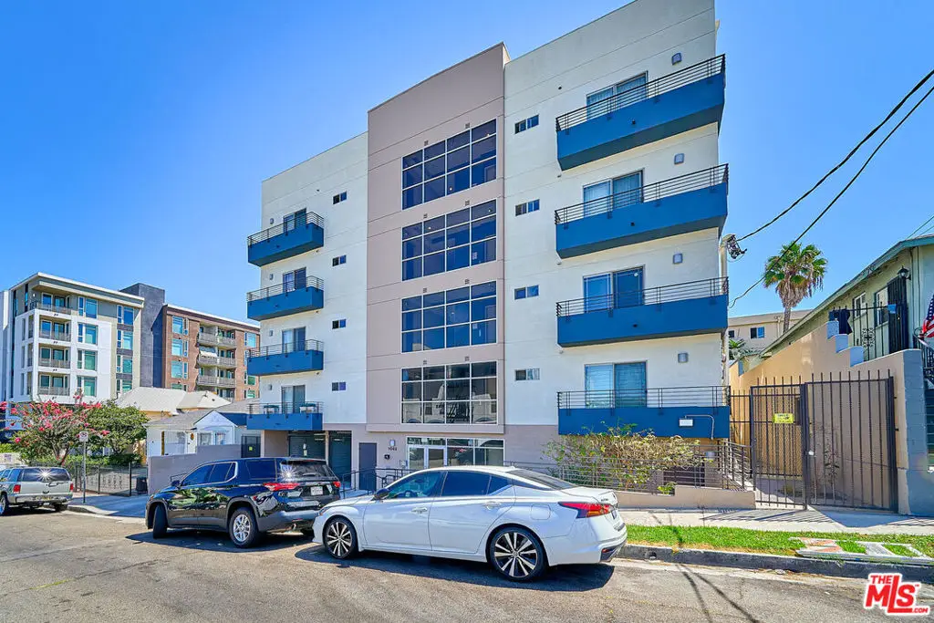 1042 S Kingsley Drive #PH4, Los Angeles, CA 90006 - #1