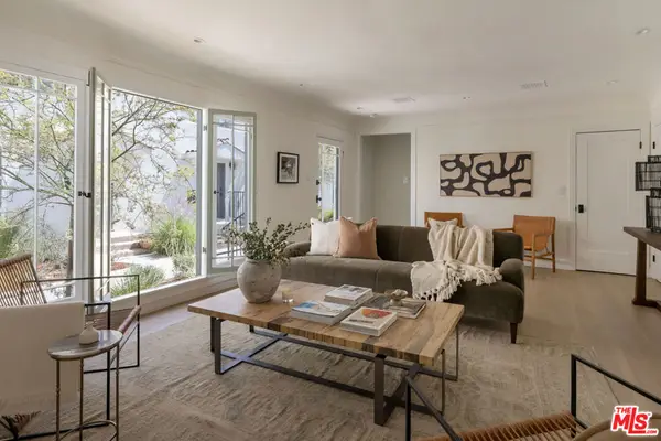 617 1/2 N Sycamore Avenue, Los Angeles, CA 90036