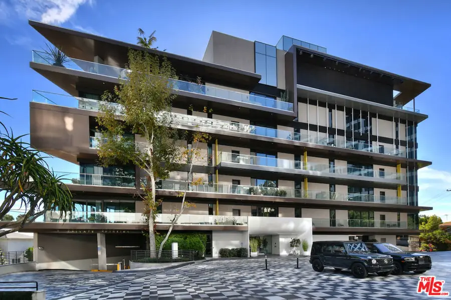 8420 Sunset Boulevard #403, West Hollywood, CA 90069 - #2