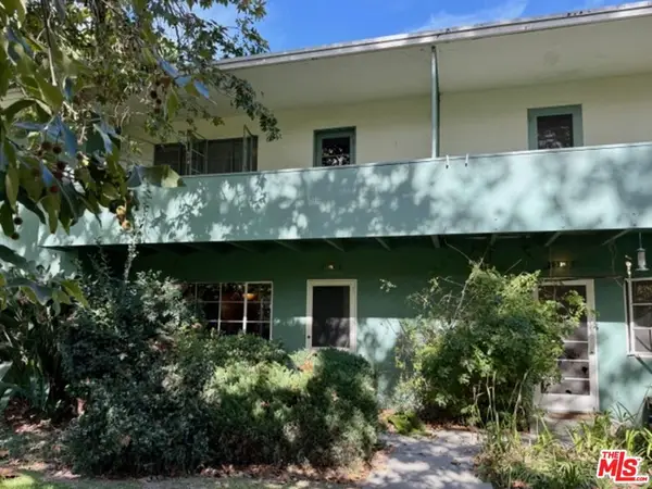 5390 Village, Los Angeles, CA 90016