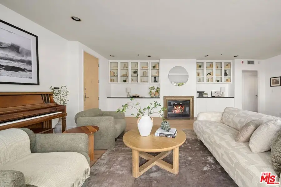 2222 Neilson Way #102, Santa Monica, CA 90405 - #3
