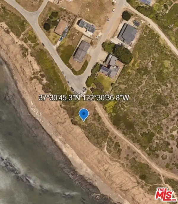 1 Beach Blvd, Moss Beach, CA 94038