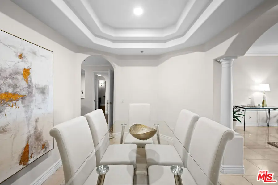 7218 Hillside Avenue #202, Los Angeles, CA 90046 - #3