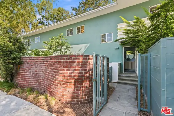 5328 1/2 Village, Los Angeles, CA 90016