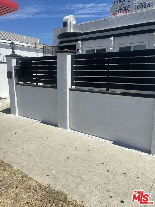 10024 S Western Avenue, Los Angeles, CA 90047 - #2