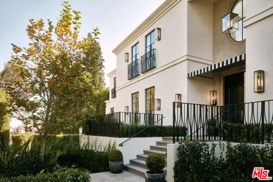 2331 Chislehurst Drive, Los Angeles, CA 90027 - #3