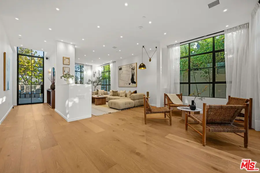 745 Sunset Avenue, Venice, CA 90291 - #3