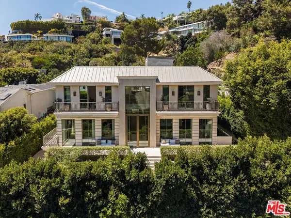 1395 N Doheny Drive, Los Angeles, CA 90069