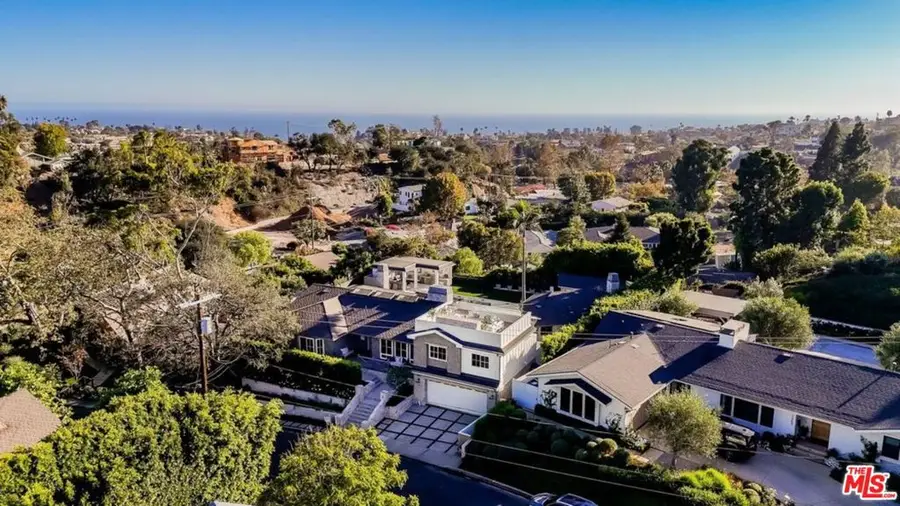 1037 Maroney Lane, Pacific Palisades, CA 90272 - #2