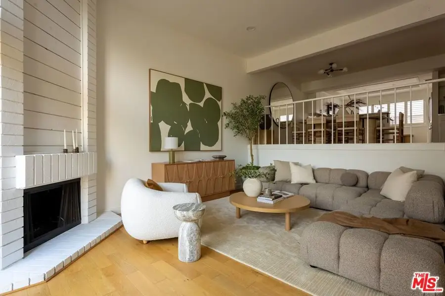 4600 Glencoe Avenue #2, Marina Del Rey, CA 90292 - #3