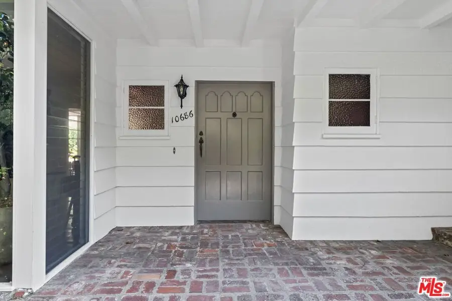 10686 Somma Way, Los Angeles, CA 90077 - #2
