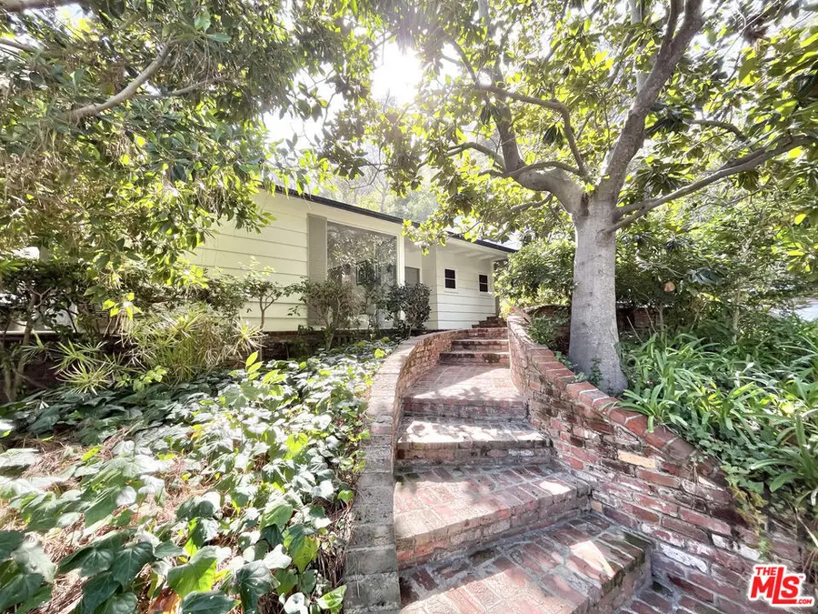 10686 Somma Way, Los Angeles, CA 90077 - #3