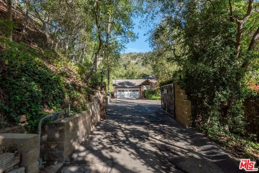 1702 Crater Lane, Los Angeles, CA 90077 - #2