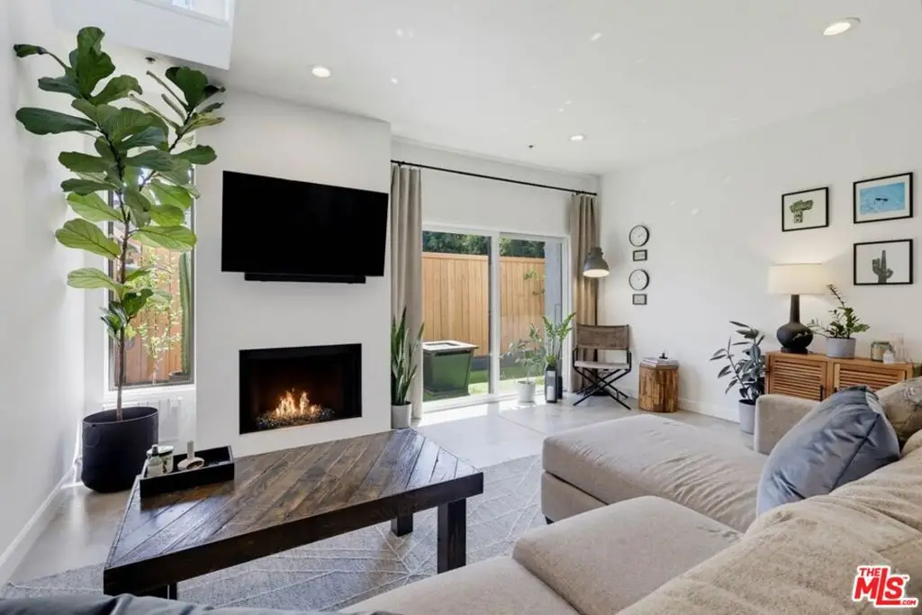12752 Moorpark Street #3, Studio City, CA 91604 - #1