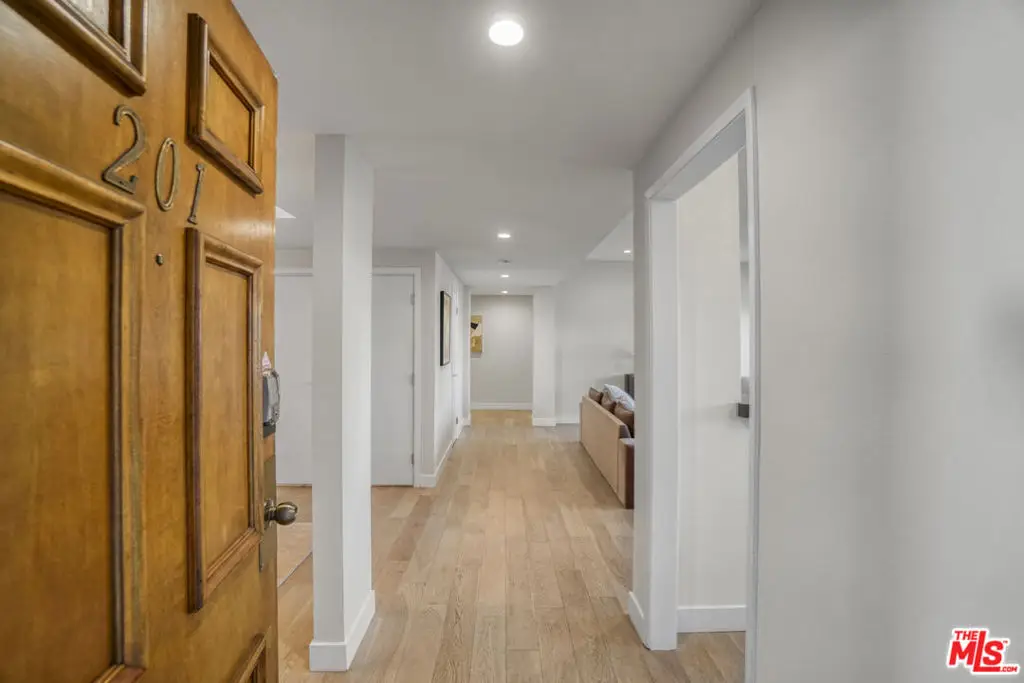 166 S Hayworth Avenue #201, Los Angeles, CA 90048 - #1