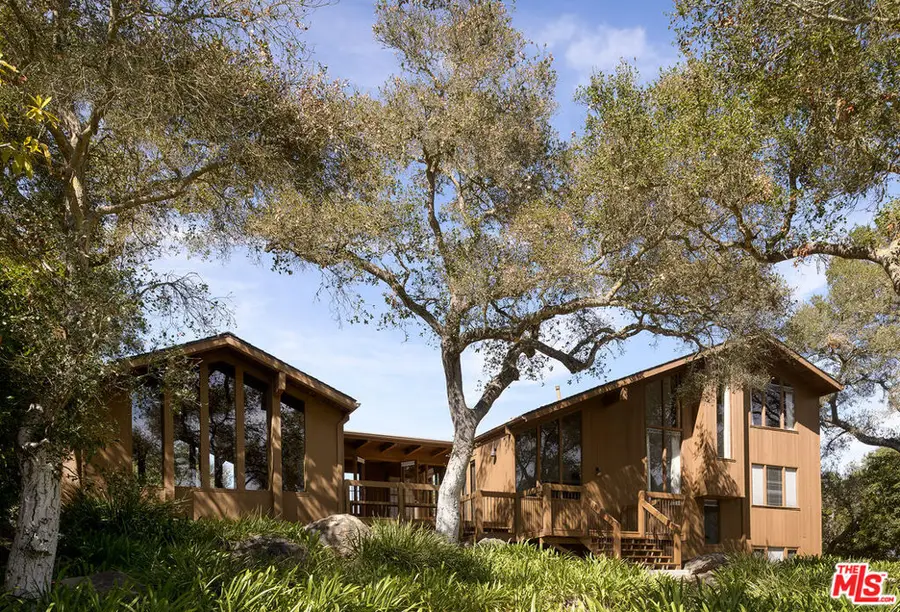 1303 Las Alturas Road, Santa Barbara, CA 93103 - #2