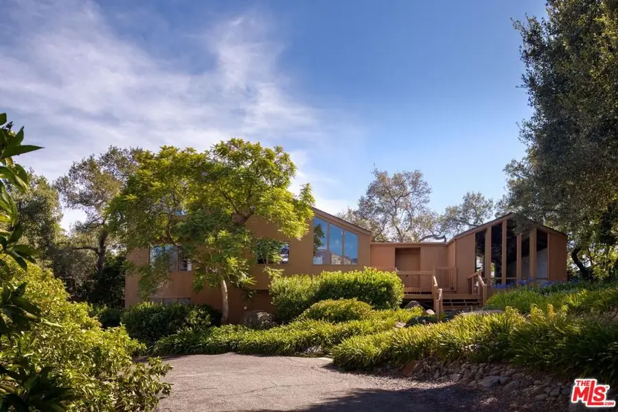 1303 Las Alturas Road, Santa Barbara, CA 93103 - #3