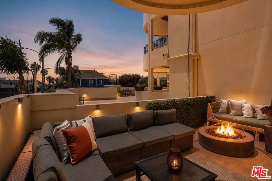 255 Main Street #101, Venice, CA 90291 - #2