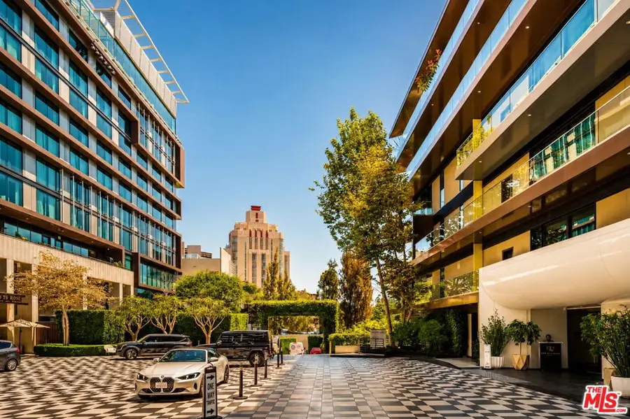 8420 W Sunset Boulevard #107, West Hollywood, CA 90069 - #2