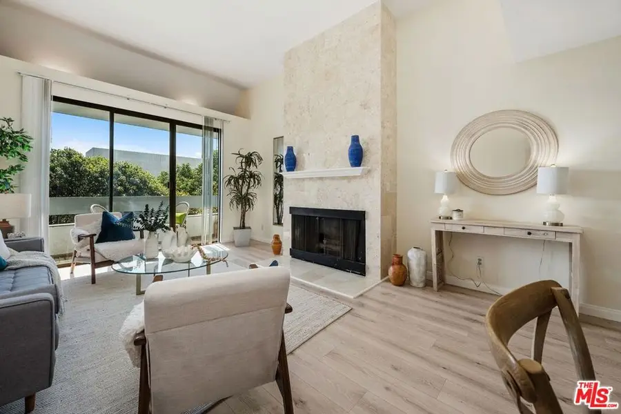 1252 11th Street #PH 306, Santa Monica, CA 90401 - #3