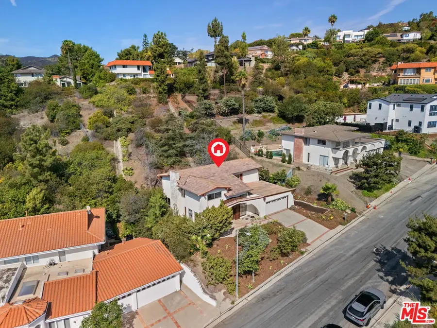 2537 Cordelia Road, Los Angeles, CA 90049 - #2