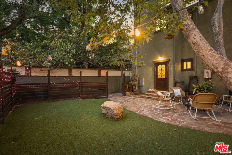 686 San Juan Avenue, Venice, CA 90291 - #3