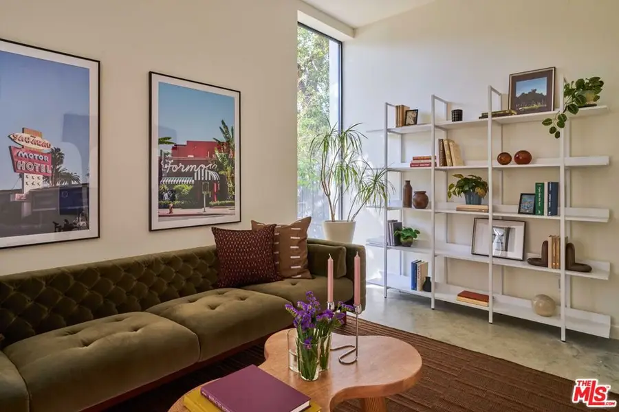 304 N Mountain View Avenue, Los Angeles, CA 90026 - #3
