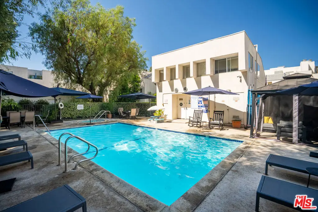18411 Hatteras Street #218, Tarzana, CA 91356 - #1