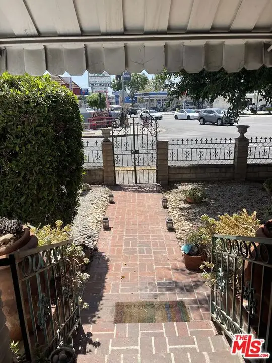 1125 W 22nd Street, Los Angeles, CA 90007 - #3