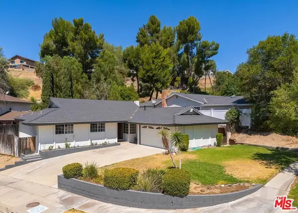 27127 Garza Drive, Saugus, CA 91350