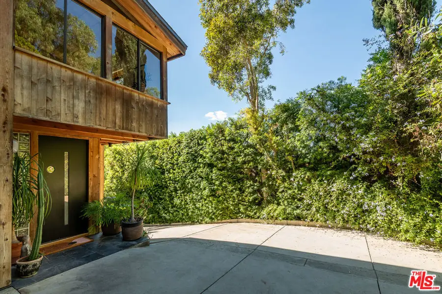 4100 Madelia Avenue, Sherman Oaks, CA 91403 - #3