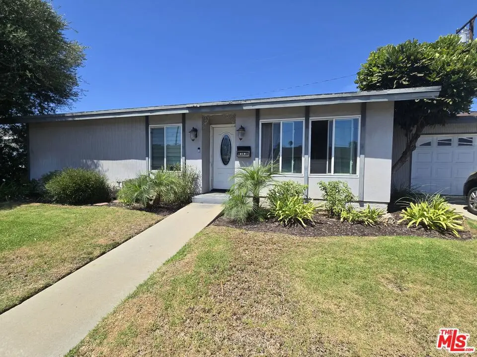 819 E 146th Street, Compton, CA 90220 - #1