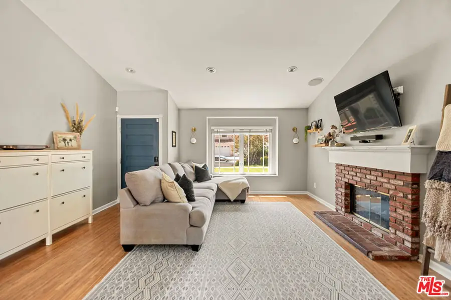 22537 Cardiff Drive, Santa Clarita, CA 91350 - #2